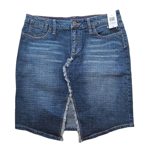 90s NWT Bongo‎ Skirt dark wash frayed split center knee-length Skirt Size 11 - Picture 1 of 11